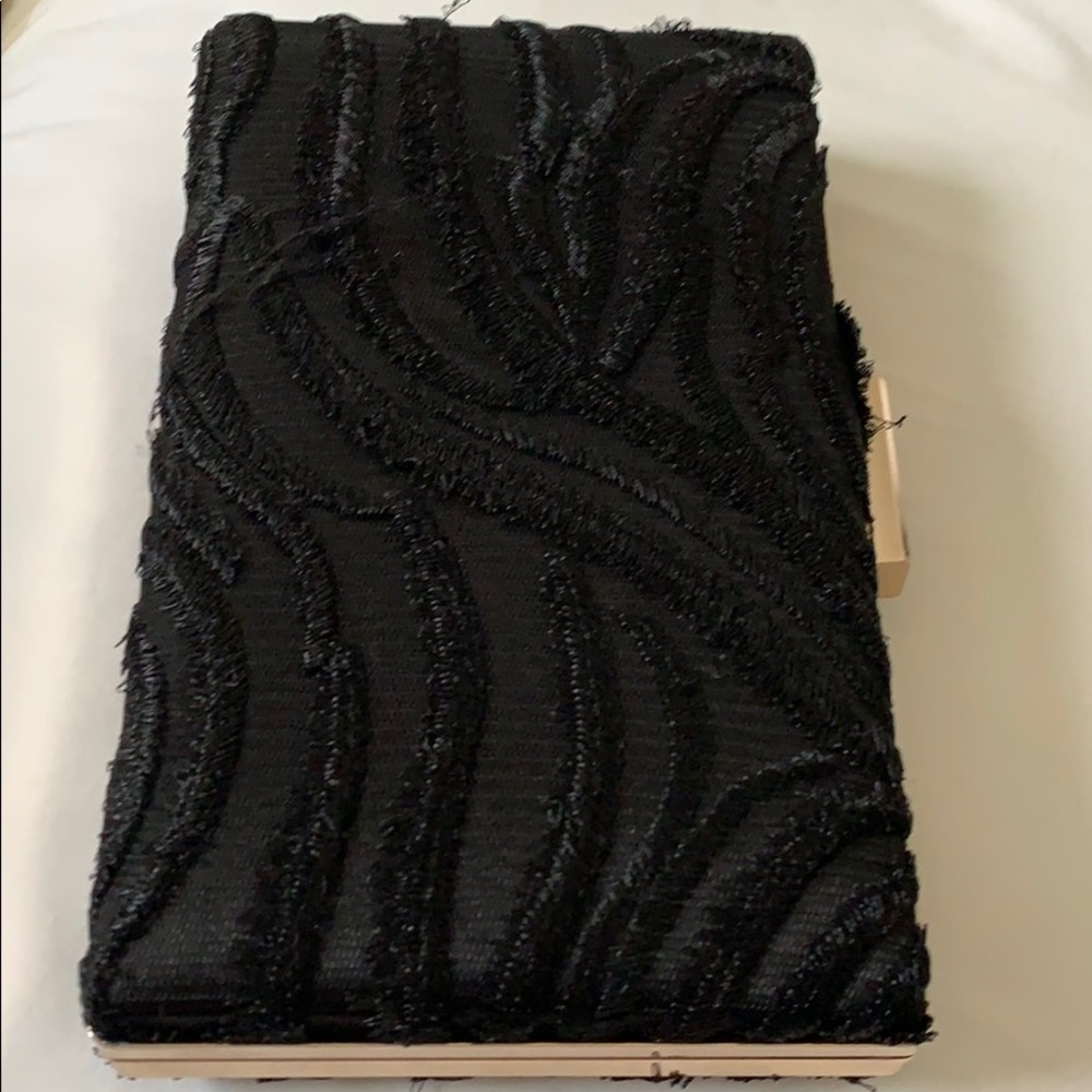 Black clutch